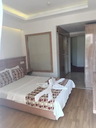 Hotel Barlas Φετιγιέ